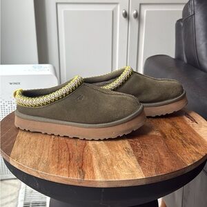 Ugg Tasman Olive Green